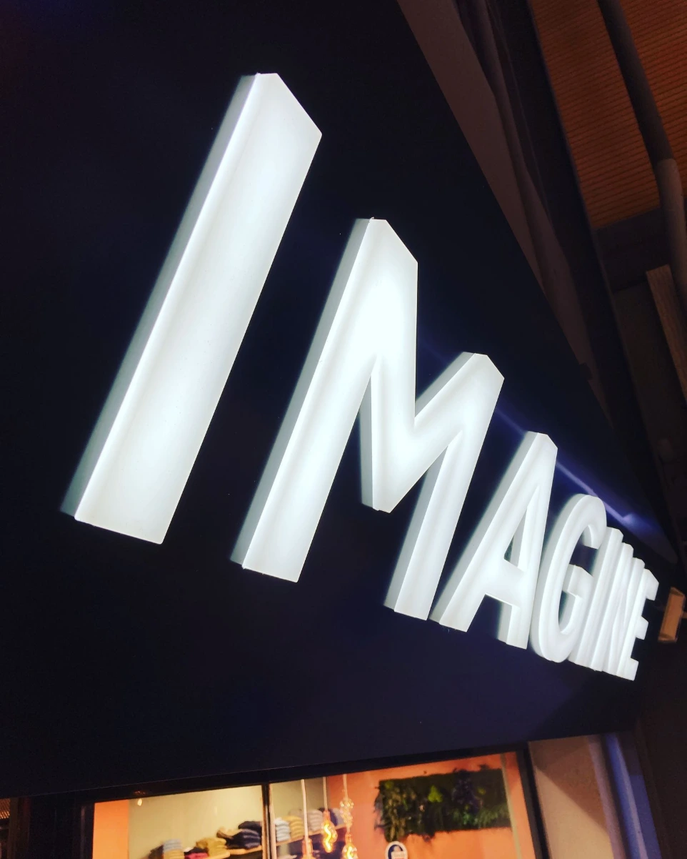 enseignes_publi2b_corse